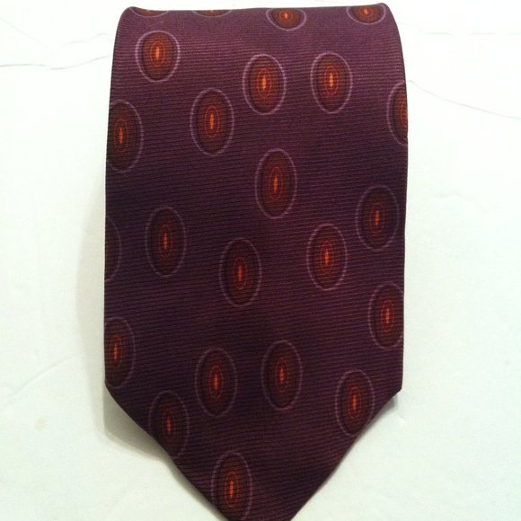 HUGO BOSS MEN'S 100%SILK TIEWIDTH: 3 1/2"MADE IN ITALY